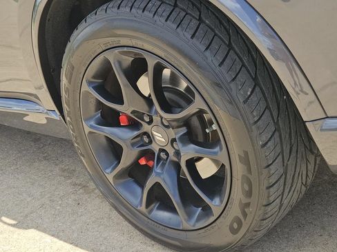 Used 2024 Dodge Durango R/T w/ Tow 'N Go Package AWD/4WD image 8