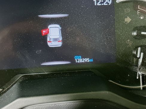 Used 2020 Toyota RAV4 Limited AWD/4WD image 19