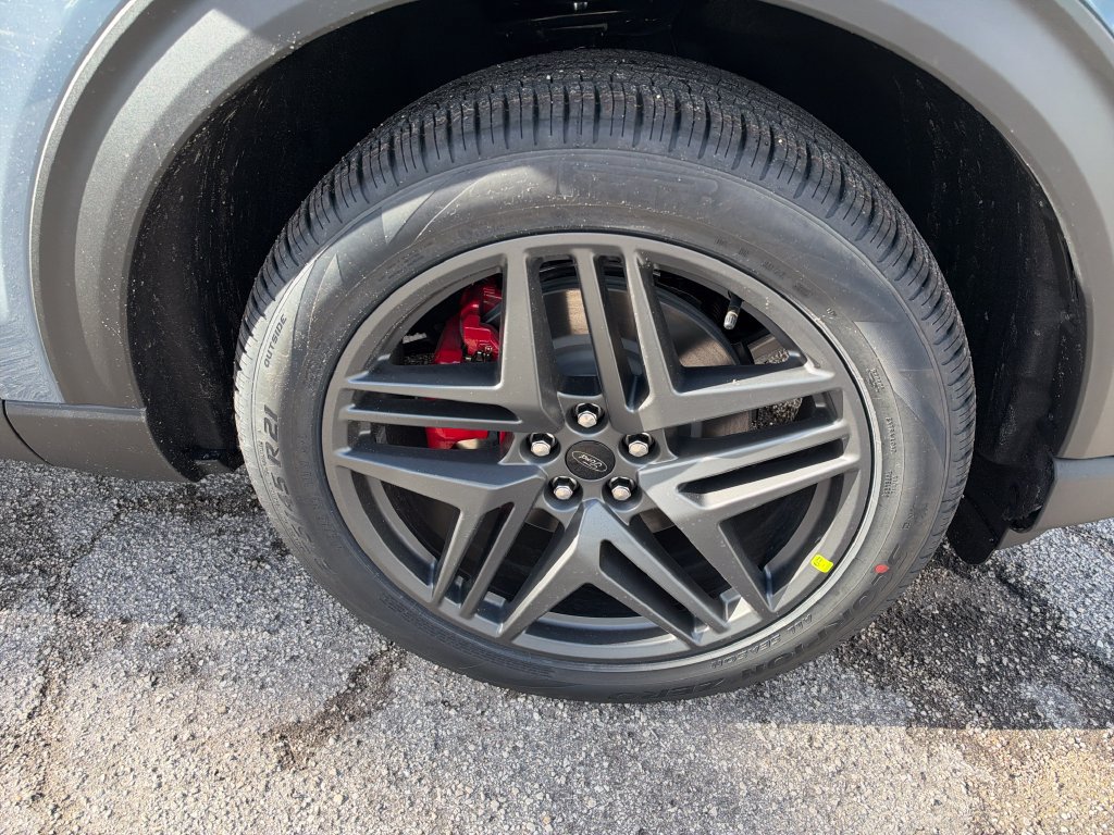New 2027 Ford Explorer ST-Line w/ Premium Package RWD image 11
