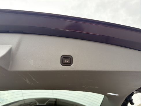 Used 2020 Cadillac XT6 Premium Luxury image 29