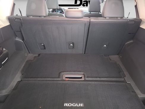 Used 2021 Nissan Rogue Platinum image 23