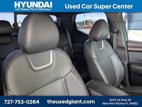 Certified 2023 Hyundai Santa Cruz Limited AWD/4WD image 6