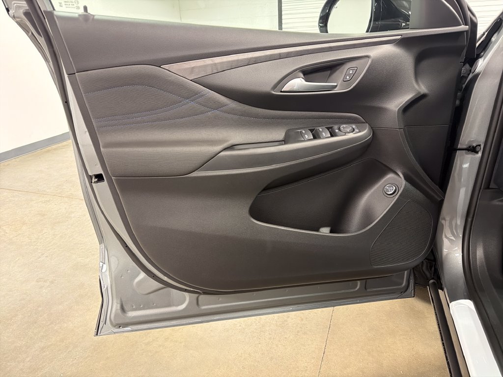 New 2026 Buick Envista Sport Touring w/ Convenience I Package FWD image 18