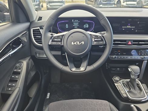 New 2026 Kia Seltos S FWD image 13