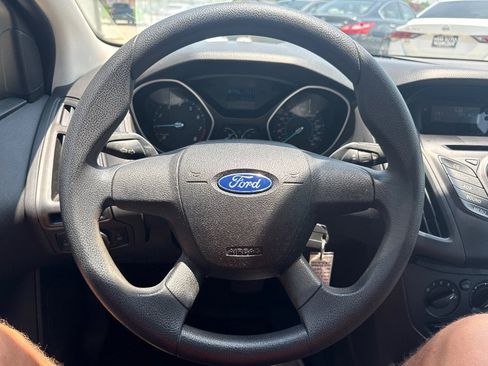 Used 2012 Ford Focus S FWD image 13
