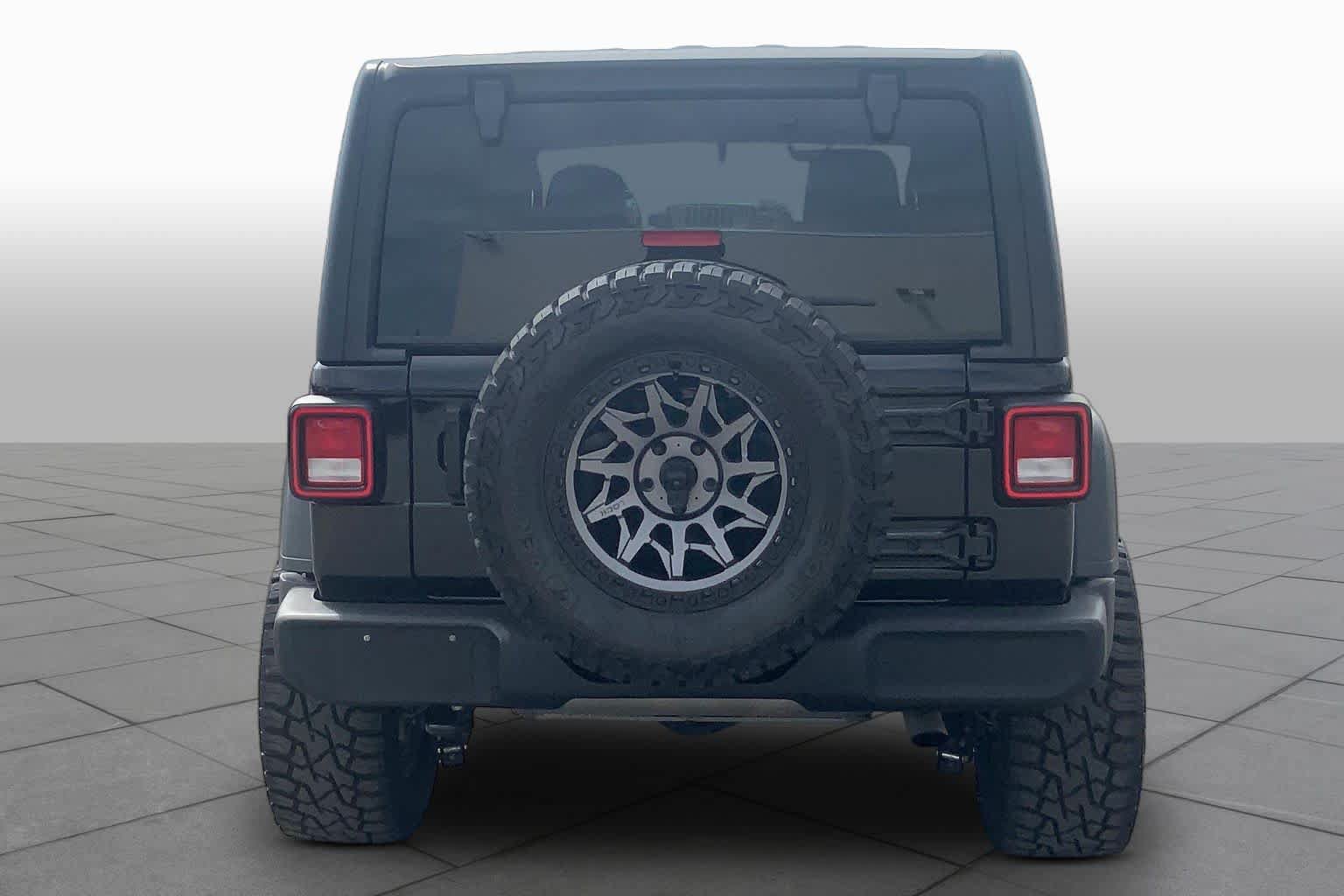 Used 2021 Jeep Wrangler Unlimited Sport AWD/4WD image 5