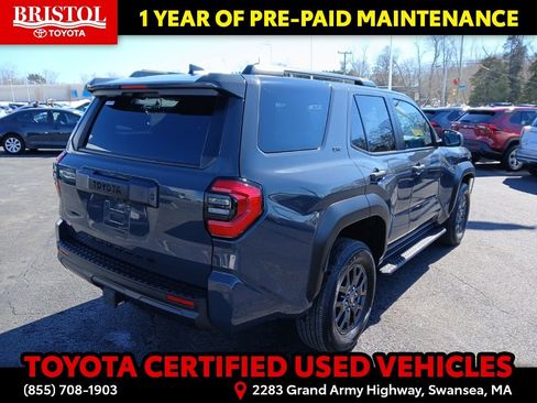 Used 2025 Toyota 4Runner SR5 image 7