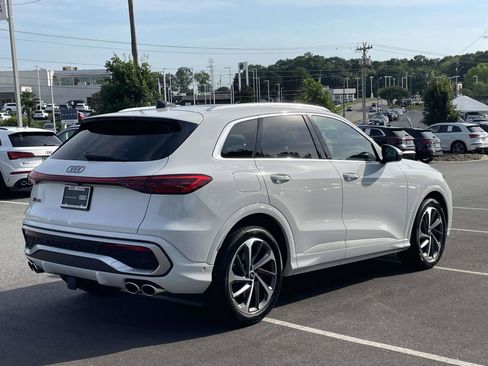 Used 2025 Audi SQ5 Premium Plus AWD/4WD image 7
