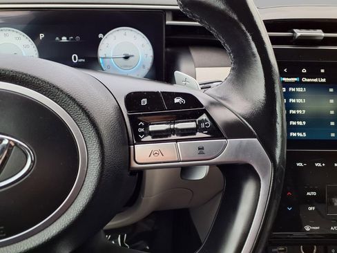 Used 2024 Hyundai Tucson Limited image 15