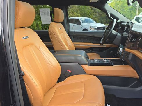 Used 2022 Ford Expedition Max Platinum image 42