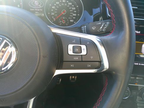 Used 2020 Volkswagen GTI Autobahn image 20