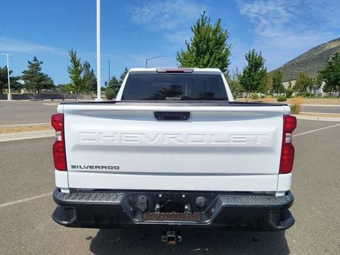 Used 2019 Chevrolet Silverado 1500 W/T w/ Trailering Package AWD/4WD image 4