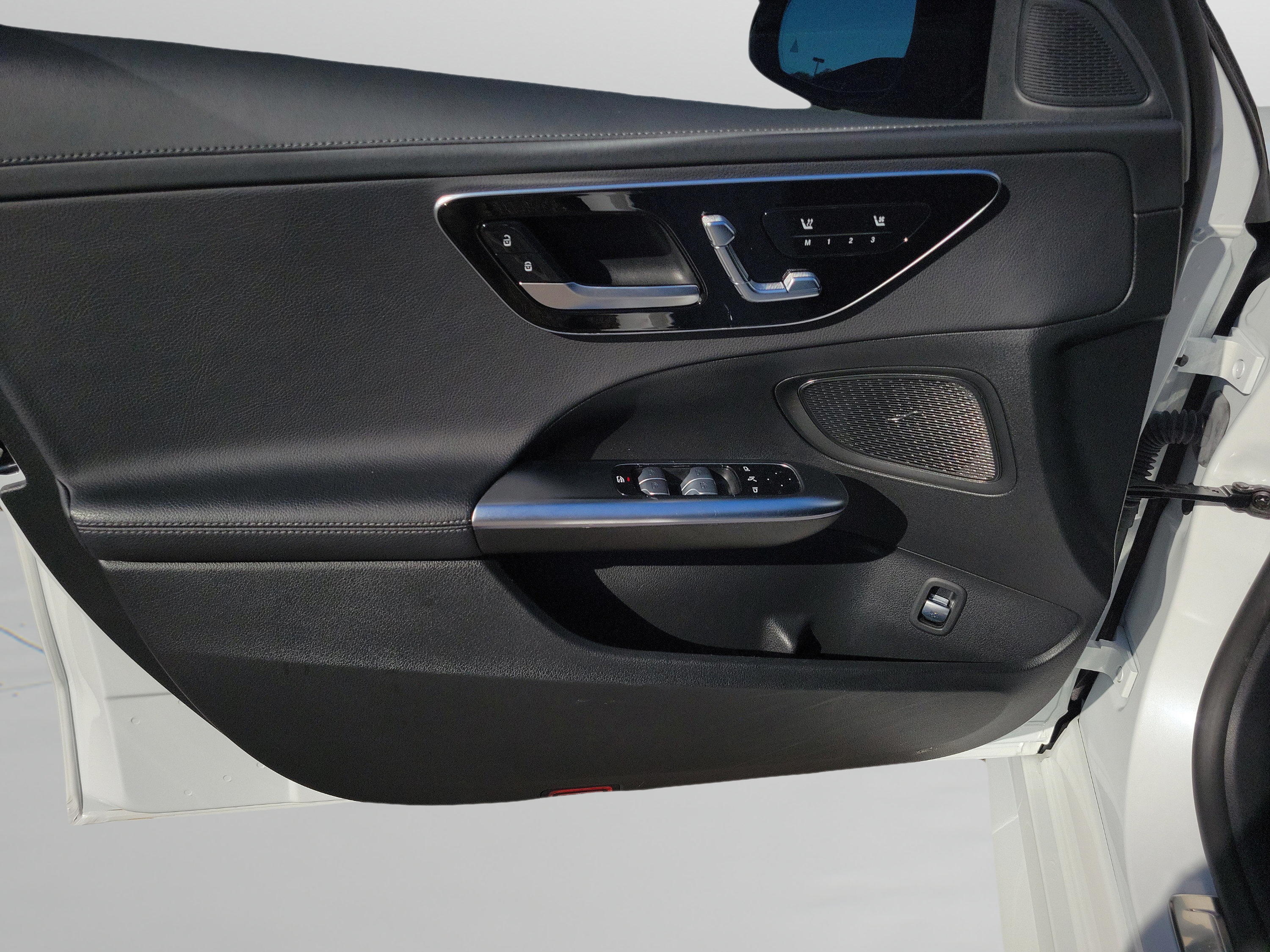 Used 2022 Mercedes-Benz C 300 Sedan image 16