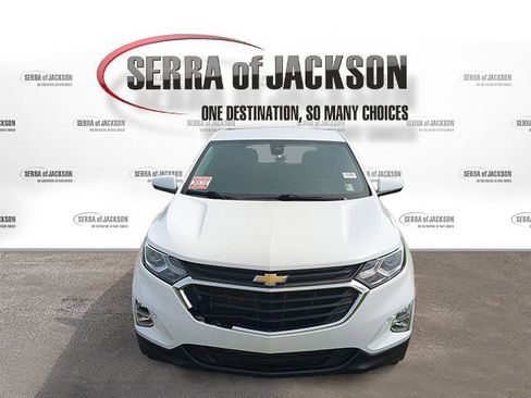 Used 2021 Chevrolet Equinox LT FWD image 2