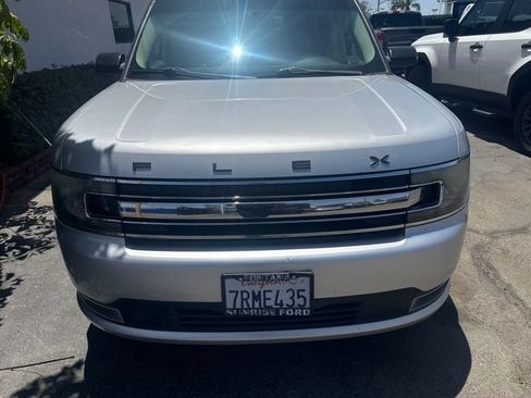Used 2015 Ford Flex SEL w/ Equipment Group 202A FWD image 2