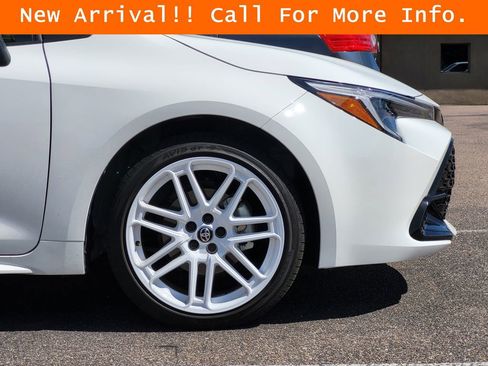 Used 2026 Toyota Corolla SE FWD image 9