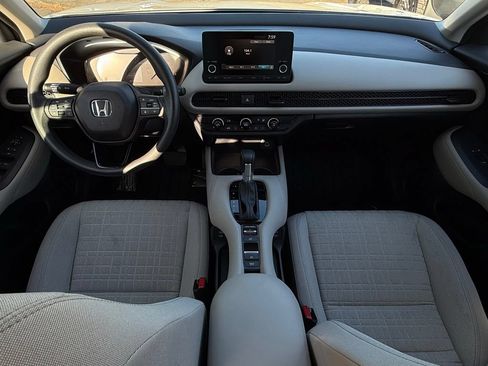 Certified 2025 Honda HR-V LX image 15
