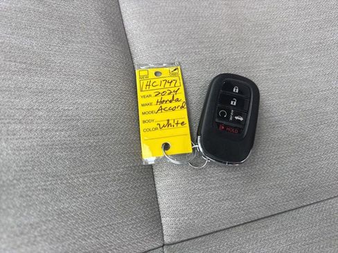 Used 2024 Honda Accord EX image 33