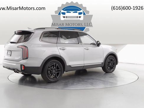 Used 2023 Kia Telluride SX Prestige X-Line image 3