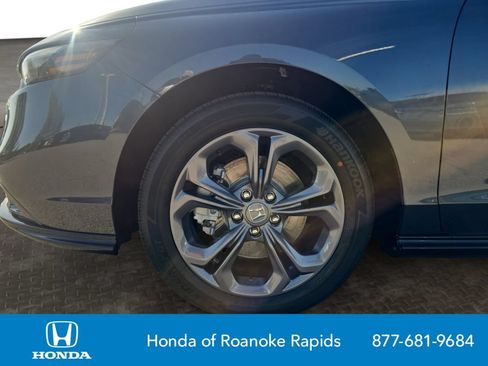 New 2026 Honda Accord EX-L image 9