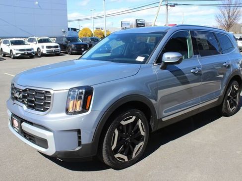 Used 2024 Kia Telluride S w/ S Sunroof Package AWD/4WD image 2