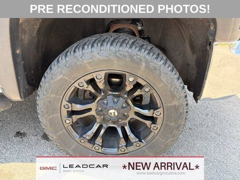 Used 2018 Chevrolet Silverado 1500 LT w/ All Star Edition AWD/4WD image 9