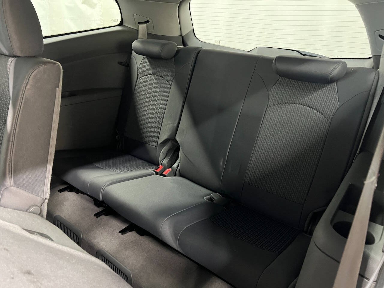 Used 2012 Chevrolet Traverse LS FWD image 10