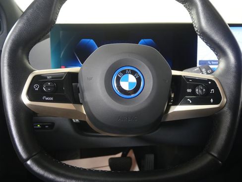 Used 2024 BMW iX xDrive50 w/ Premium Package AWD/4WD image 20