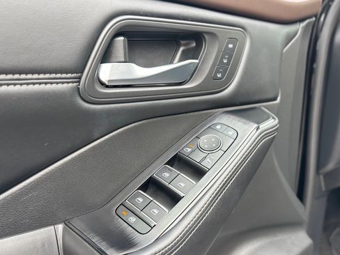 Used 2023 Nissan Rogue SL w/ SL Premium Package image 29