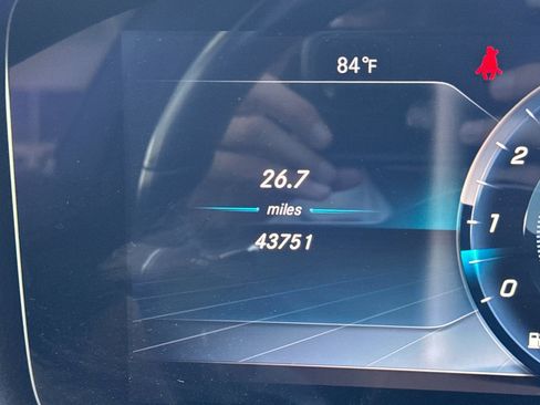 Used 2019 Mercedes-Benz S 560 Sedan image 35