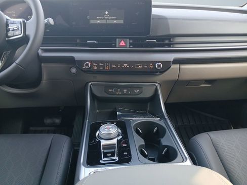 New 2026 Kia Carnival SX image 11