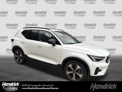 Used 2025 Volvo XC40 B5 Plus