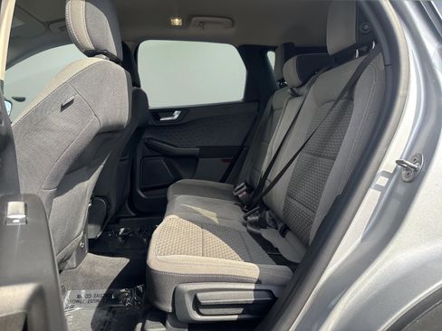 Used 2020 Ford Escape SE image 17