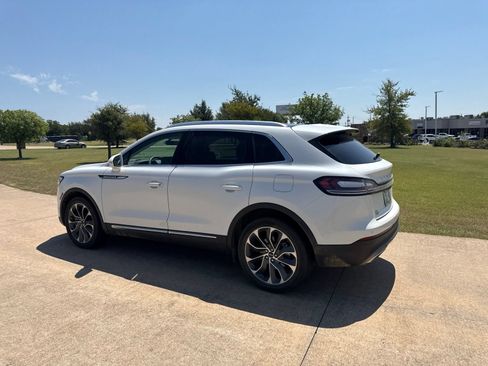 Used 2021 Lincoln Nautilus Reserve w/ Equipment Group 201A FWD image 11