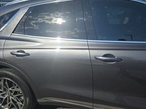 Used 2023 Genesis GV70 2.5T w/ Advanced Package AWD/4WD image 10