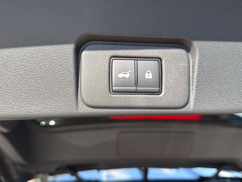Used 2026 Nissan Rogue Platinum w/ Platinum Premium Package AWD/4WD image 24