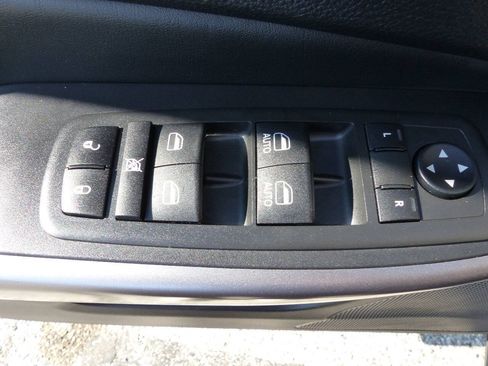 Used 2021 Jeep Cherokee Limited AWD/4WD image 22