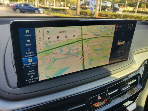 Used 2025 Acura MDX w/ Technology Package image 32