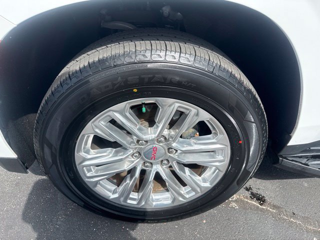 Used 2023 GMC Yukon SLT AWD/4WD image 13