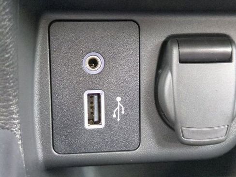 Used 2025 Nissan Versa S w/ Trunk Package FWD image 20