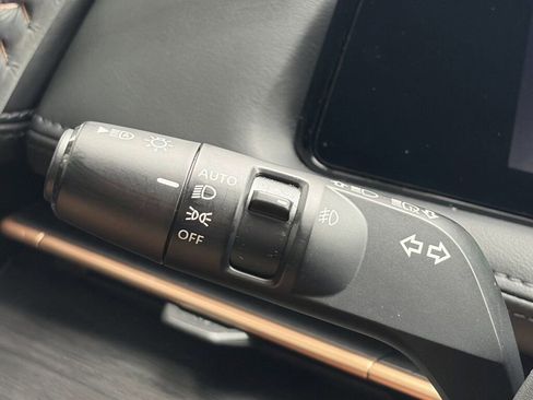 Certified 2024 Nissan Ariya FWD image 26