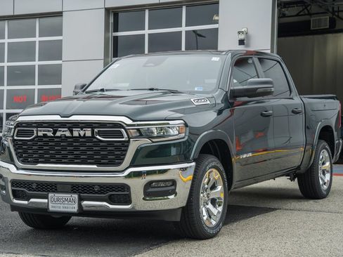 New 2026 RAM 1500 Big Horn AWD/4WD image 3