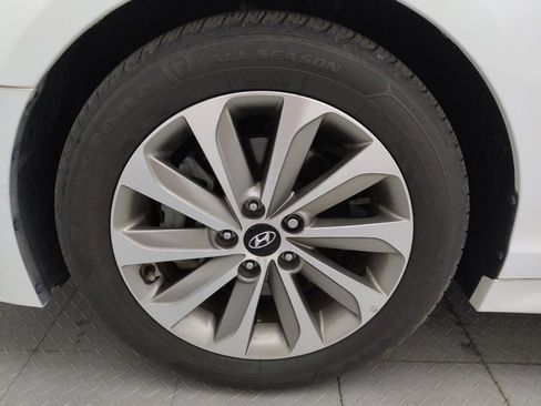 Used 2017 Hyundai Sonata Sport w/ Value Edition Package 02 FWD image 31
