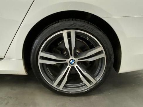 Used 2016 BMW 750i xDrive AWD/4WD image 17