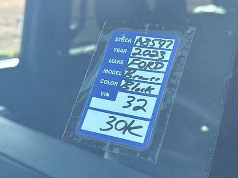 Used 2023 Ford Bronco Badlands image 26