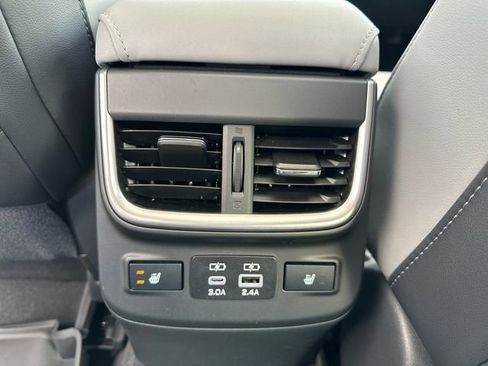Used 2025 Subaru Legacy Limited image 21