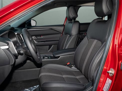 Used 2025 MAZDA CX-50 AWD 2.5 S w/ Weather Package image 6