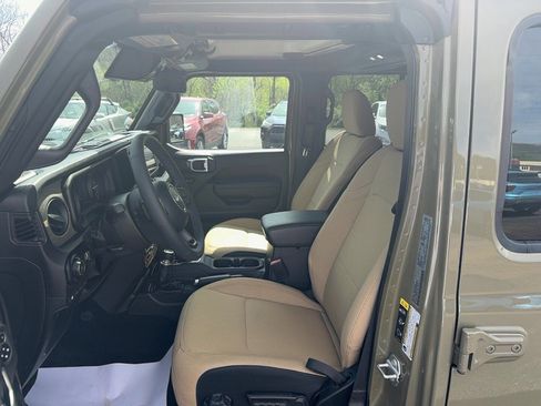 Used 2025 Jeep Wrangler Unlimited Sport S 4xe AWD/4WD image 13