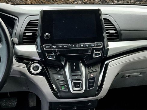 Used 2023 Honda Odyssey Touring image 6