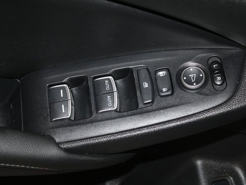 Used 2022 Honda Accord Sport image 8